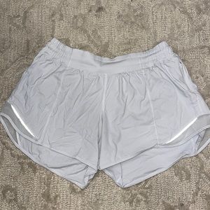 Lululemon Hotty Hot Short 4” Size 8